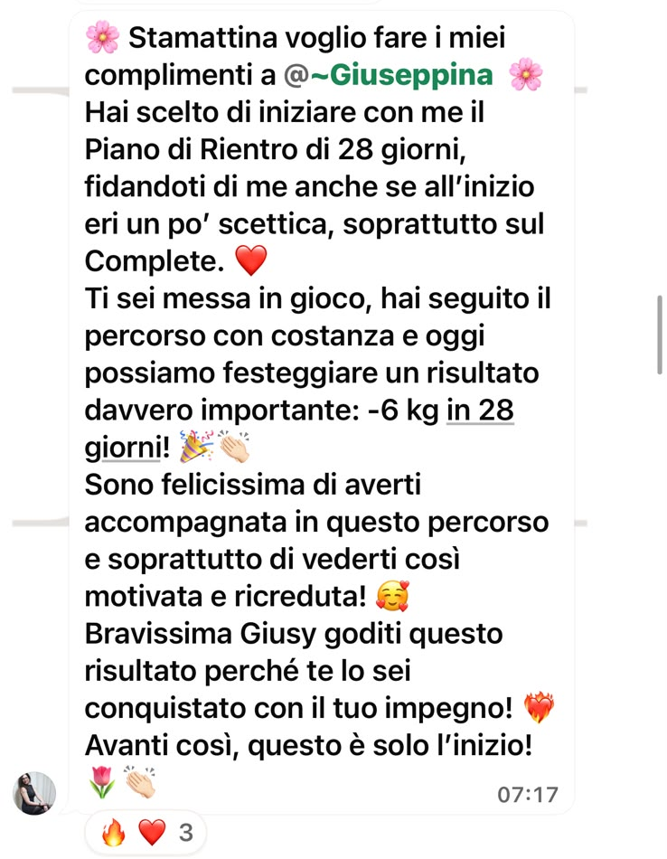 Messaggio WhatsApp che complimenta Giuseppina per la costanza nel percorso di 28 giorni completato con risultato importante.